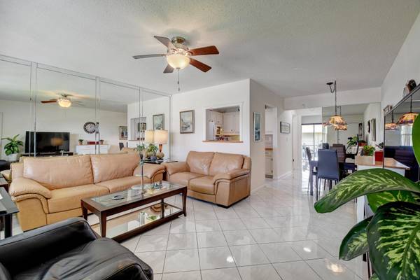 Boynton Beach, FL 33435,560 W Horizons 202