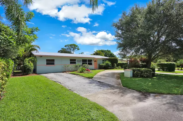 Palm Beach Gardens, FL 33410,2421 Holly LN