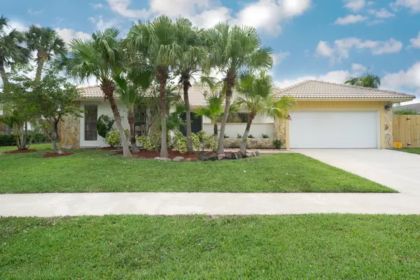 Boca Raton, FL 33487,17569 Weeping Willow TRL