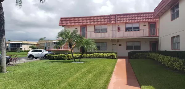 48 Saxony A, Delray Beach, FL 33446