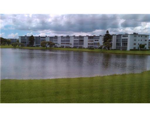 1052 Cornwall C, Boca Raton, FL 33434