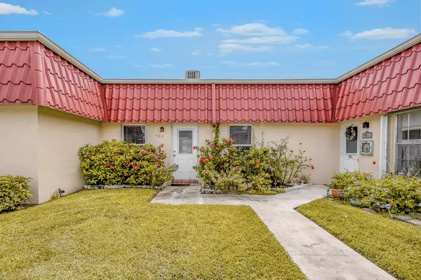 752 Nantucket CIR, Lake Worth, FL 33467