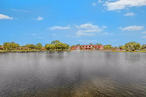 Lake Worth, FL 33467,752 Nantucket CIR