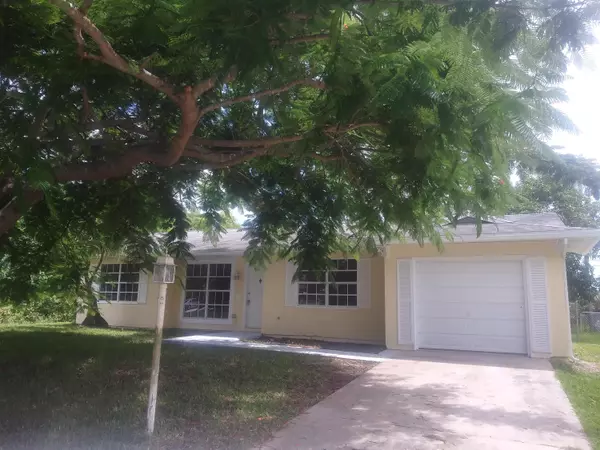 1879 SW Cameo BLVD, Port Saint Lucie, FL 34953