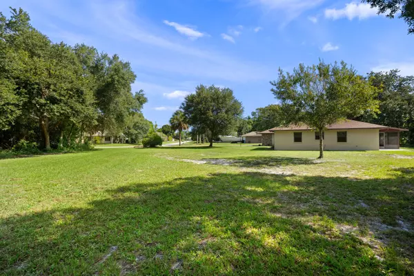 Fort Pierce, FL 34951,6008 Roland CT