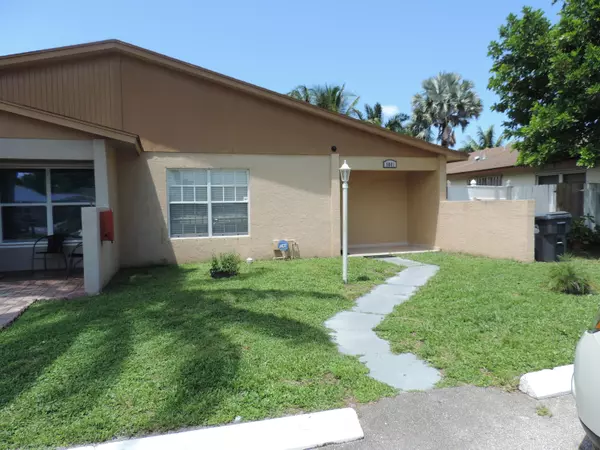 5841 Albert RD, West Palm Beach, FL 33415