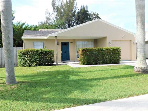 10604 Bobbie Lane LN, Royal Palm Beach, FL 33411