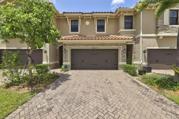 Parkland, FL 33076,8437 Lake Majesty LN