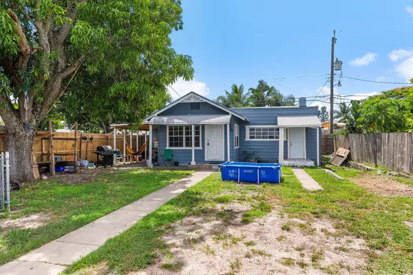 517 S C ST, Lake Worth, FL 33460