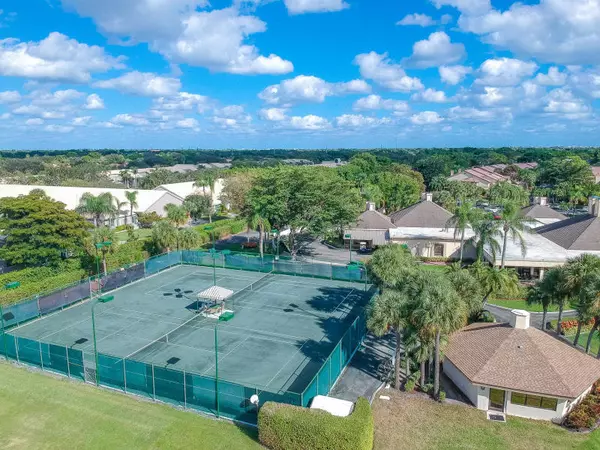 Delray Beach, FL 33484,5289 Fairway Woods DR 2913