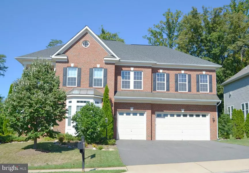 7528 RED HILL DR, Springfield, VA 22153