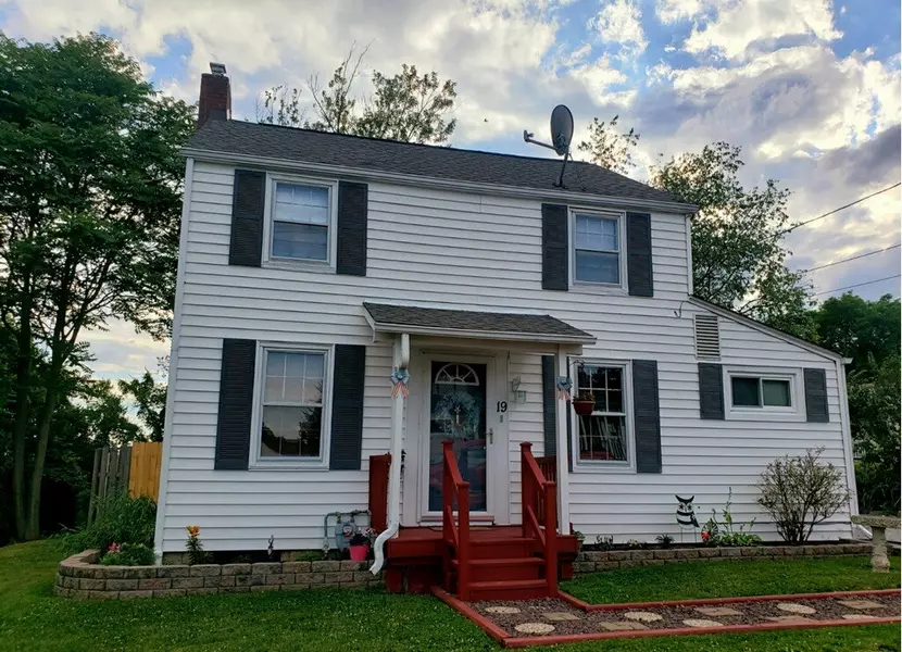 19 Landis Ave, Jeannette, PA 15644