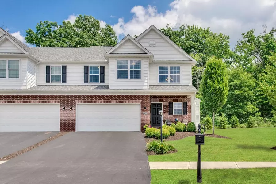 233 Bentbrook Cir, Cranberry Township, PA 16066