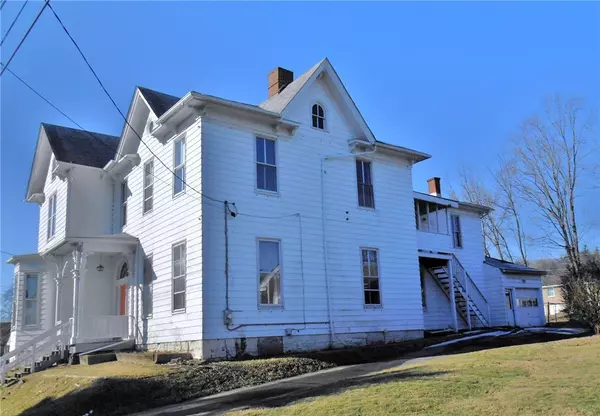 Blairsville, PA 15717,215 E Burrell St