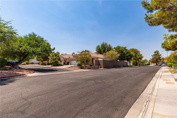 Henderson, NV 89074,27 Via De Luccia