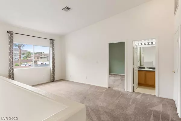 Henderson, NV 89012,472 Green Macaw Way