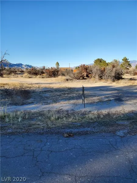 1740 W WINDSONG, Pahrump, NV 89048