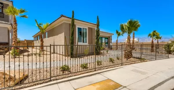 North Las Vegas, NV 89081,5441 Desert Mirage Street