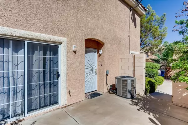 Henderson, NV 89015,677 Corte Madera Avenue