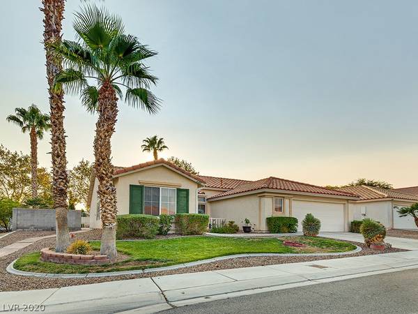 6203 Golden Rain Street, North Las Vegas, NV 89031