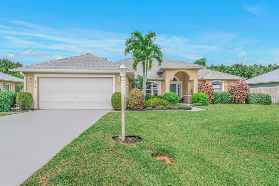 437 NE Pecos WAY, Jensen Beach, FL 34957