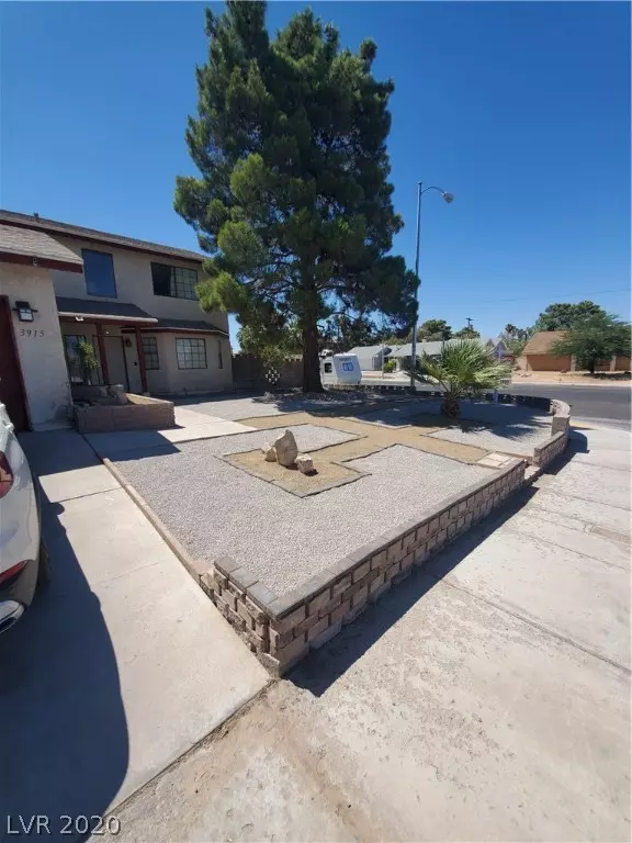 Las Vegas, NV 89119,3915 Waterford Lane