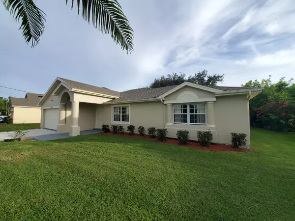 234 SW Amesbury AVE, Port Saint Lucie, FL 34953