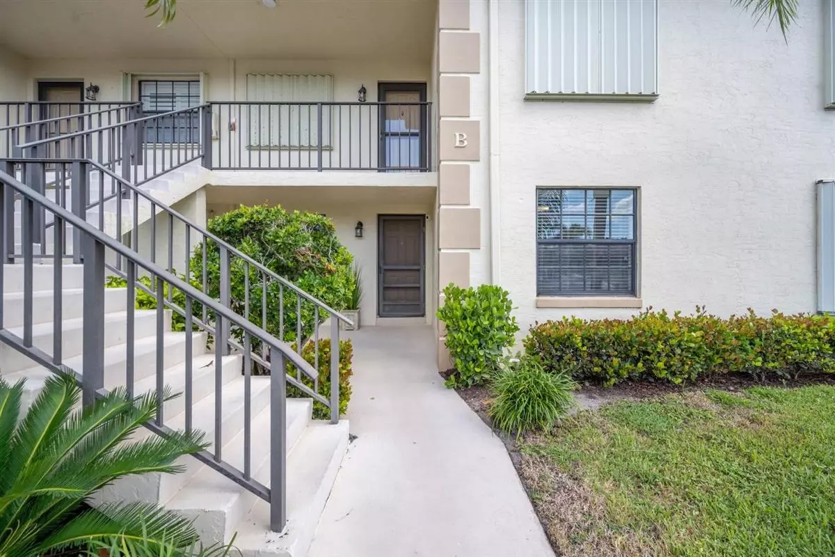 Jupiter, FL 33458,501 Pinecrest CIR B