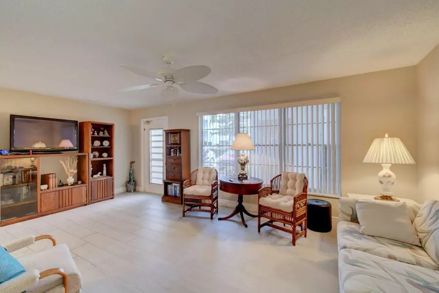 108 Wellington A, West Palm Beach, FL 33417