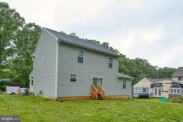 Newfield, NJ 08344,329 OAKWOOD DR