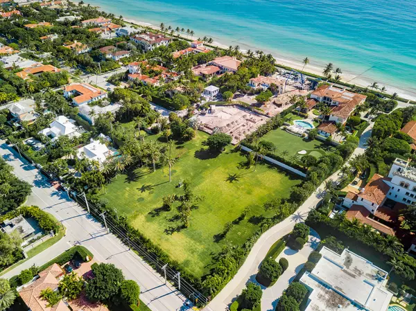 Palm Beach, FL 33480,127 El Bravo WAY