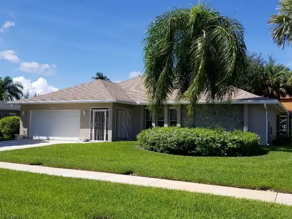 525 Toccoa RD, West Palm Beach, FL 33413