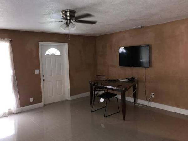 Riviera Beach, FL 33404,1511 W 11th ST