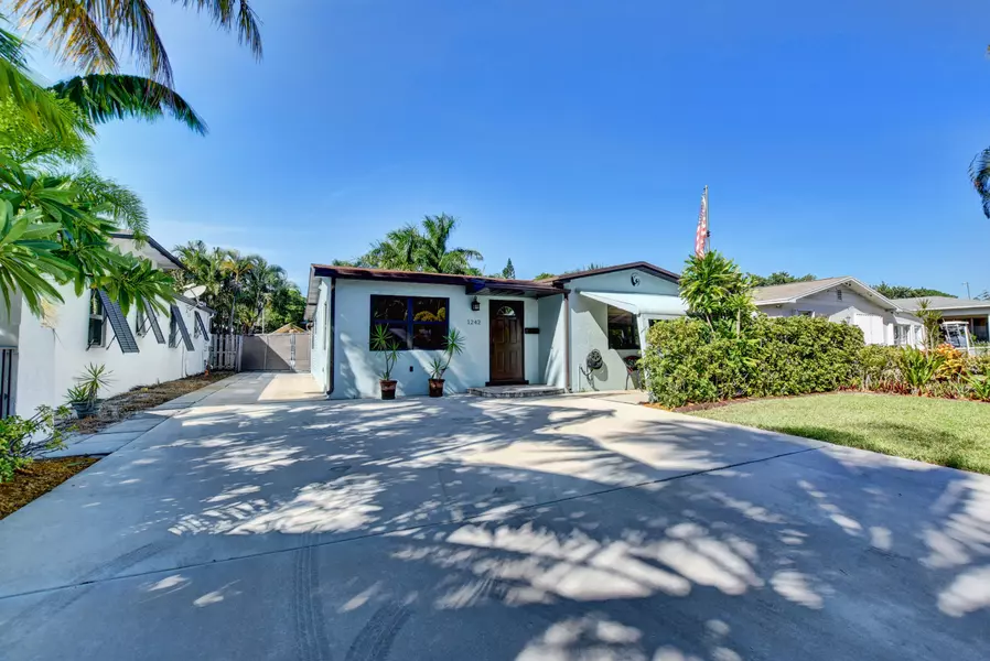 1242 N N 16th AVE, Lake Worth Beach, FL 33460