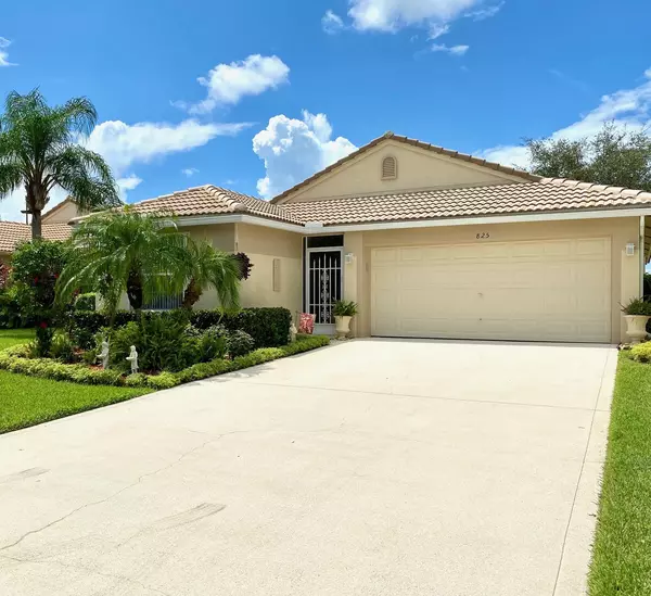 825 NW Greenwich CT, Port Saint Lucie, FL 34983