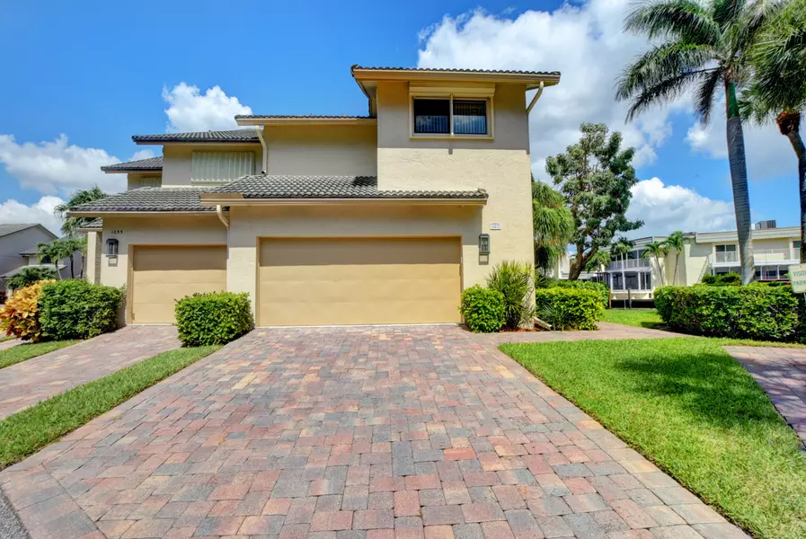 1057 Boca Cove LN Waterfront, Highland Beach, FL 33487