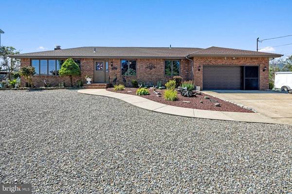 24 E LONGPORT AVE, Bayville, NJ 08721