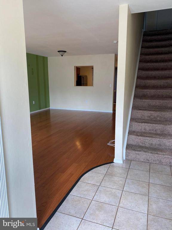Tuckerton, NJ 08087,606 SKIMMER CT