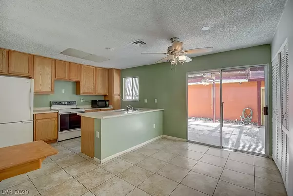 Las Vegas, NV 89121,504 Greenbriar Townhouse Way