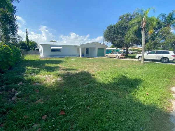 Jensen Beach, FL 34957,2548 NE Wilda ST