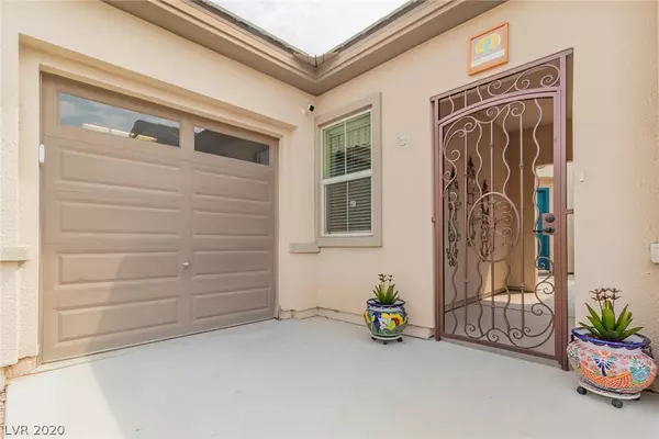 North Las Vegas, NV 89084,6912 Auklet Lane