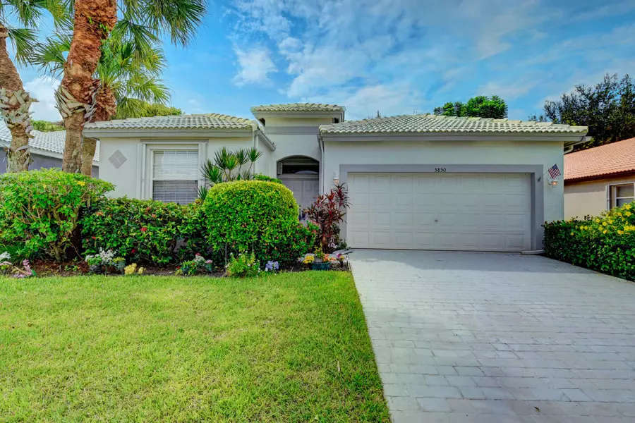 5850 Seashell TER, Boynton Beach, FL 33437