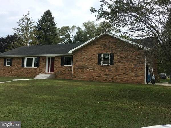 12 OBERLIN RD, Pennsville, NJ 08070