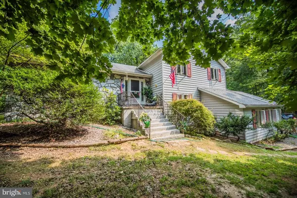 Martinsburg, WV 25405,214 MIRA MAPLE DR