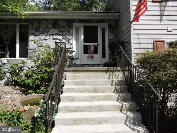 Martinsburg, WV 25405,214 MIRA MAPLE DR