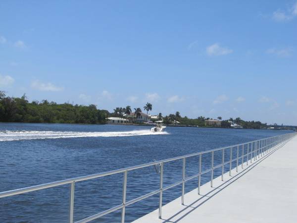 700 W Horizon 107,  Boynton Beach,  FL 33435