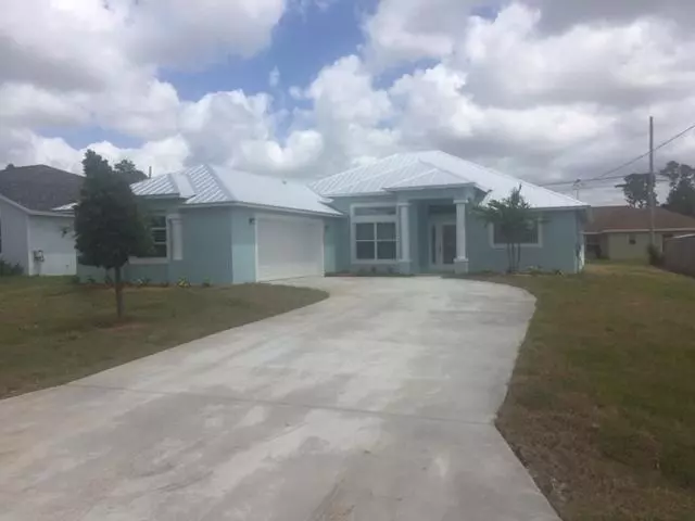 4262 SW Winslow ST, Port Saint Lucie, FL 34953