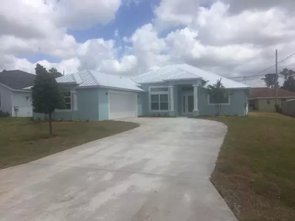 4262 SW Winslow ST, Port Saint Lucie, FL 34953