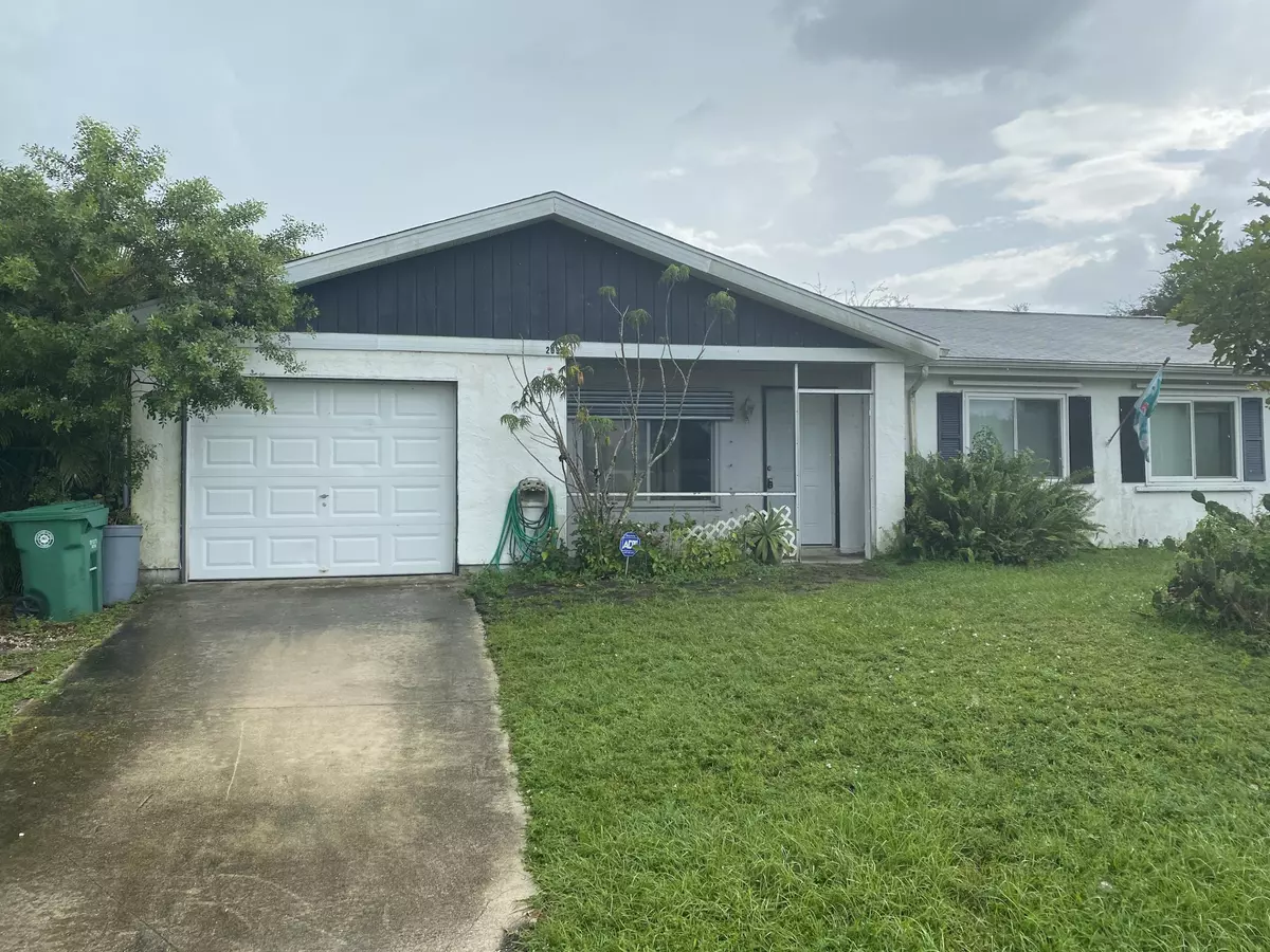 Port Saint Lucie, FL 34953,2932 SW Birtle CT