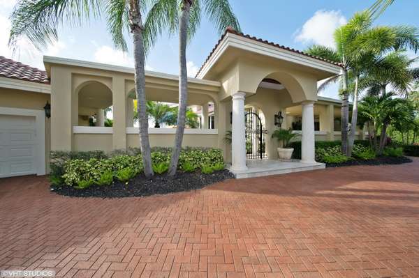 6939 Queenferry CIR, Boca Raton, FL 33496